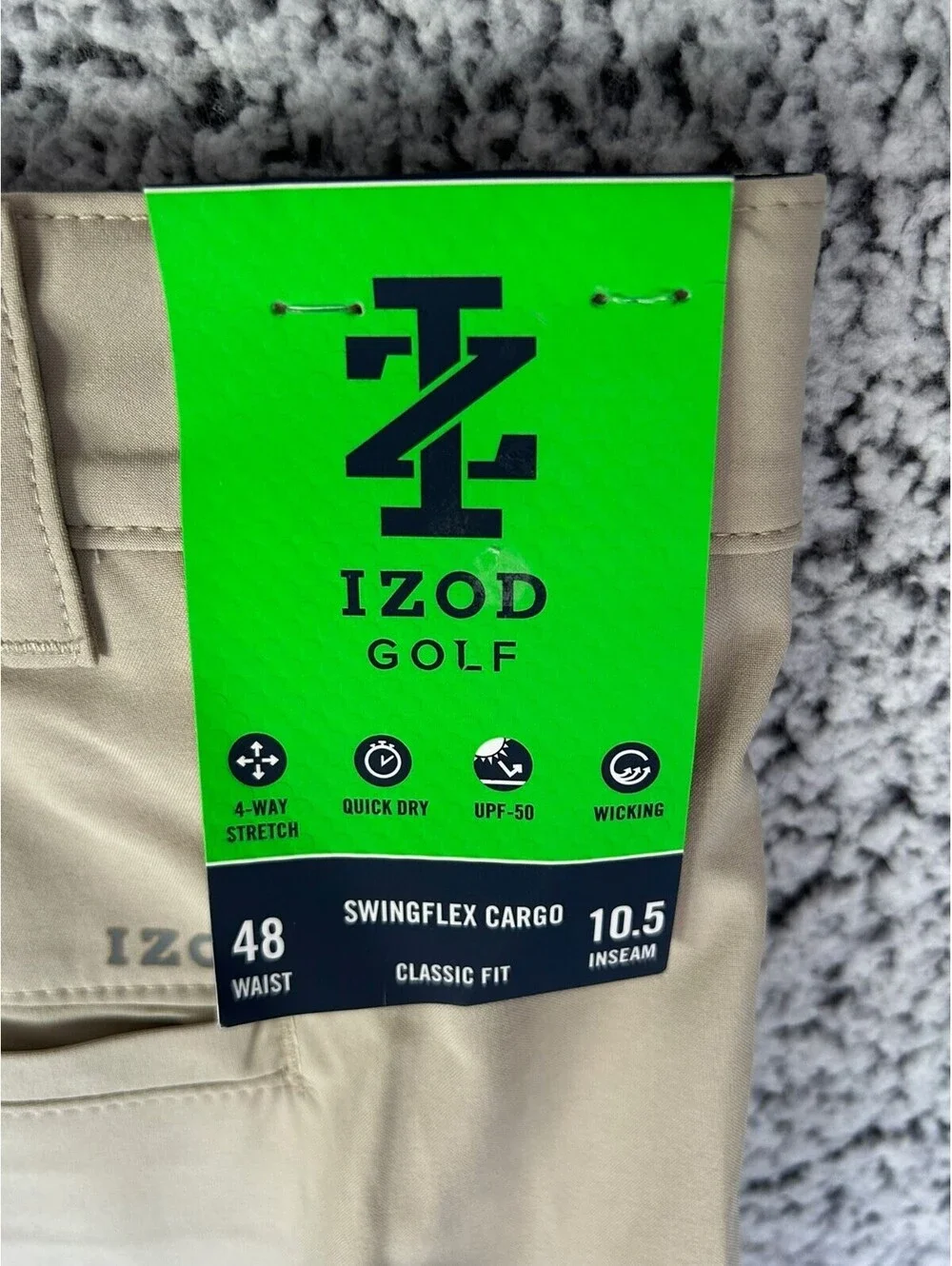 NWT IZOD Golf SwingFlex Cargo Shorts 48 Khaki Classic Fit Stretch UPF 50